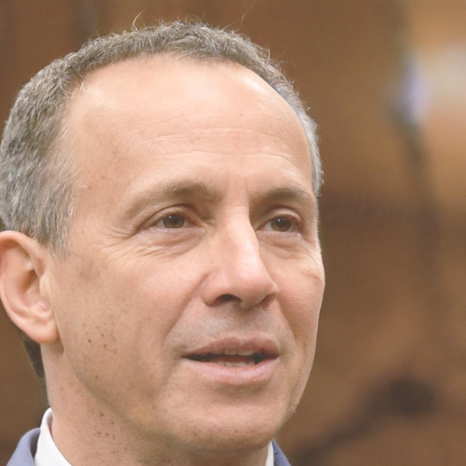 Retrato de Oriol Berenguer, especialista en reestructuración de deuda